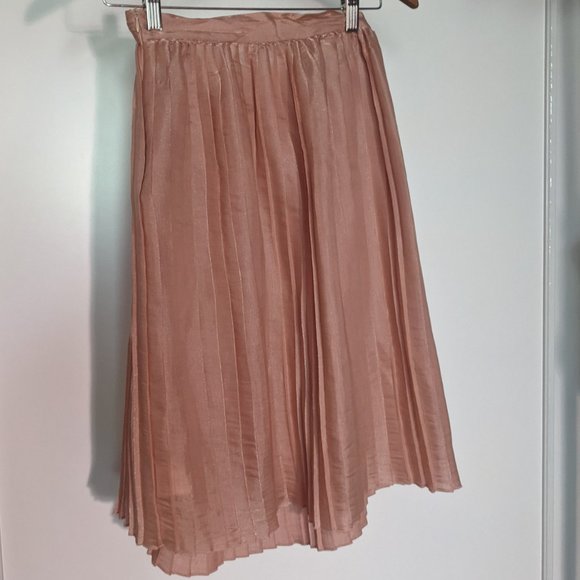 Blush pink accordion pleated skirt - Picture 2 of 2
